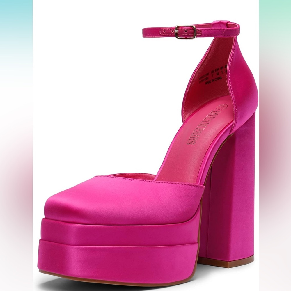 Hot Pink Heels 💗
